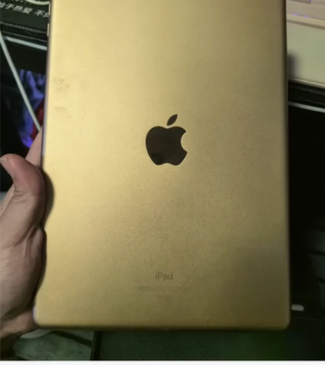 iPad2018款，128G，现在很少用了...