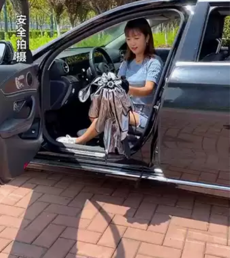 汽车遮阳伞前挡遮阳帘车窗防晒隔热板伸缩小车...