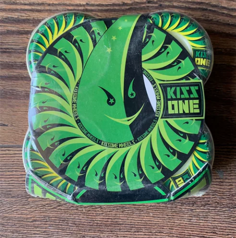 滑板动作轮kissone双翘专业板横刹硬轮...