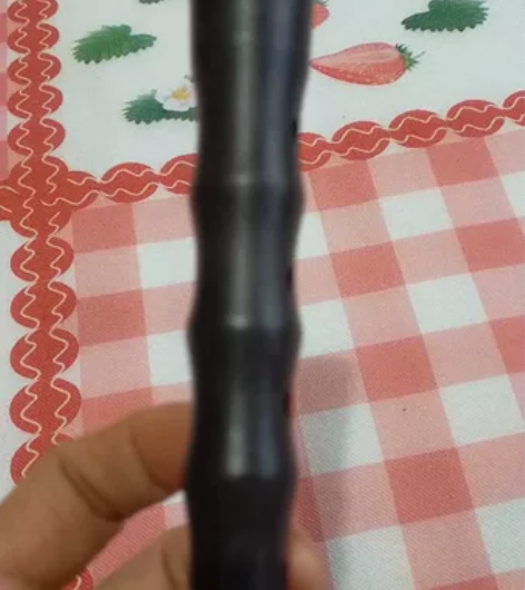 紫光檀降E锁呐杆,无睱呲无裂痕,大头直径2...