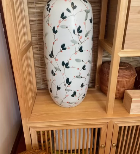 景德镇高档陶瓷花瓶,高70cm 感兴趣的话...