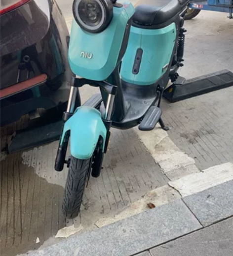 小牛U B在App系统100,000首过户...