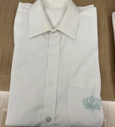 诺德安达校服,长袖衬衫,尺码160 感兴趣...
