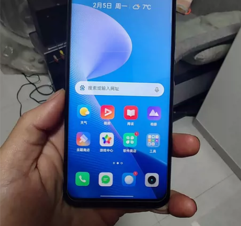 realme q3i,内存4+128,天机...