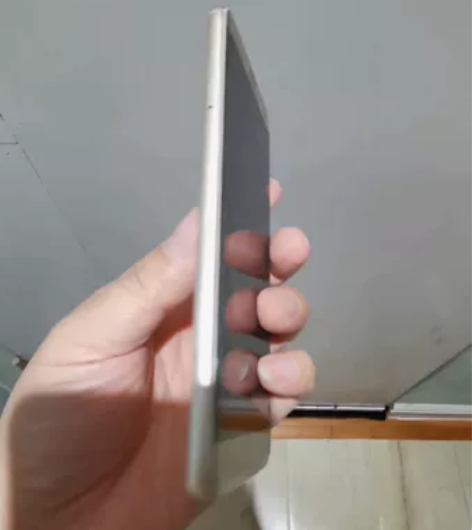 华为麦芒5手机 4+64G ，机器喇叭有点...