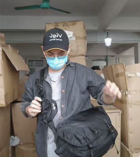 真!清库存!斜挎包男士背包夏机能潮牌单肩包...