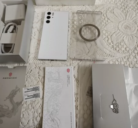 红魔9pro，16+512g，云腾龙海，2...