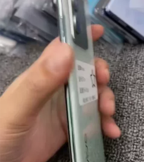 vivo s16  原态生靓机  8256...