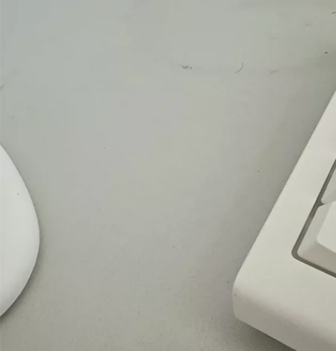 中兴axon40ultra，80w原装充电...
