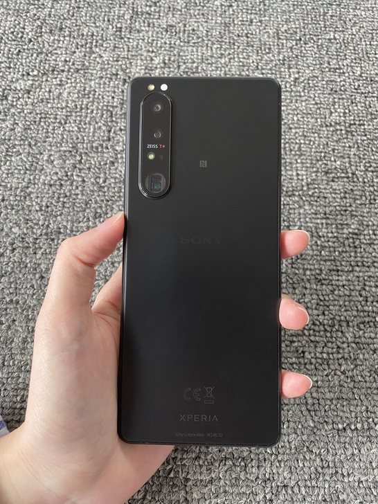几乎全新！索尼xperia1iii 国行黑...
