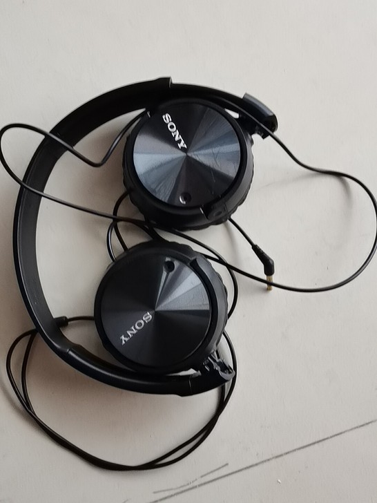 Sony/索尼MDR-ZX110NC降燥音...