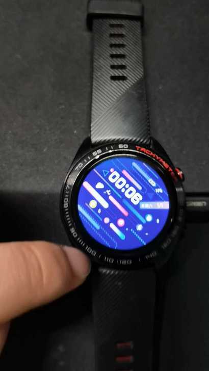荣耀watch magic