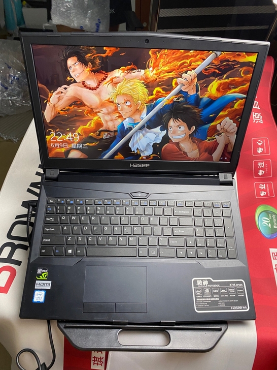15寸8g神舟战神笔记本电脑i5八代105...