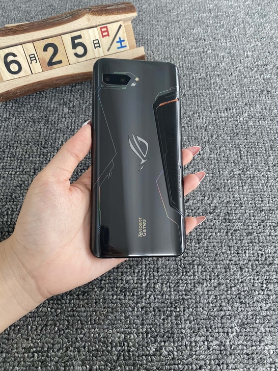 捡漏华硕ROG2 8+128G 95新,机...