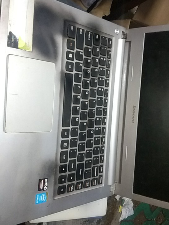 联想s 410笔记本电脑开不了机了,拆配件...