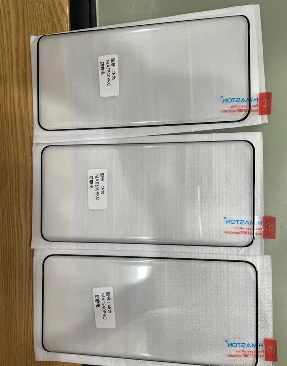 除了贵点，手感完美，蓝猩全胶钢化膜