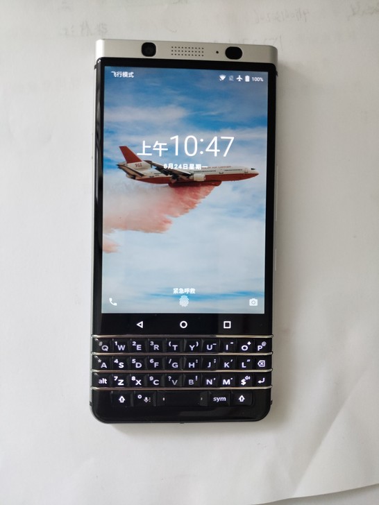随缘出一个黑莓keyone,欧版的两网,3...