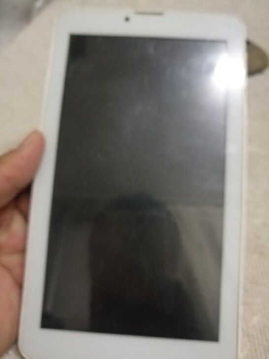 6寸昂达平板一台,不能开机,看好下单,售出...
