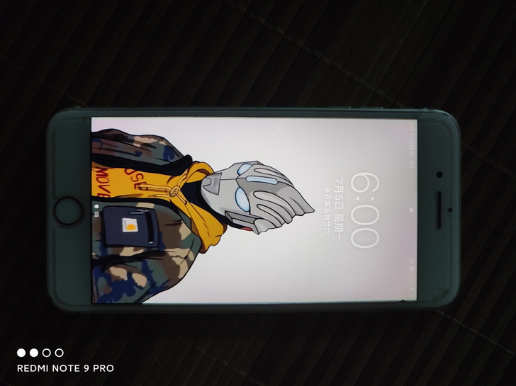 闲置iPhone 8 Plus 国行64...