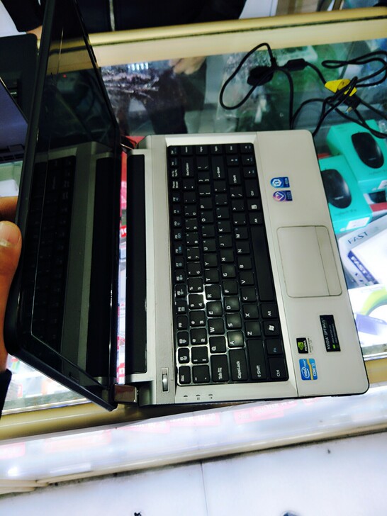 清华同方i3笔记本特价出售750元