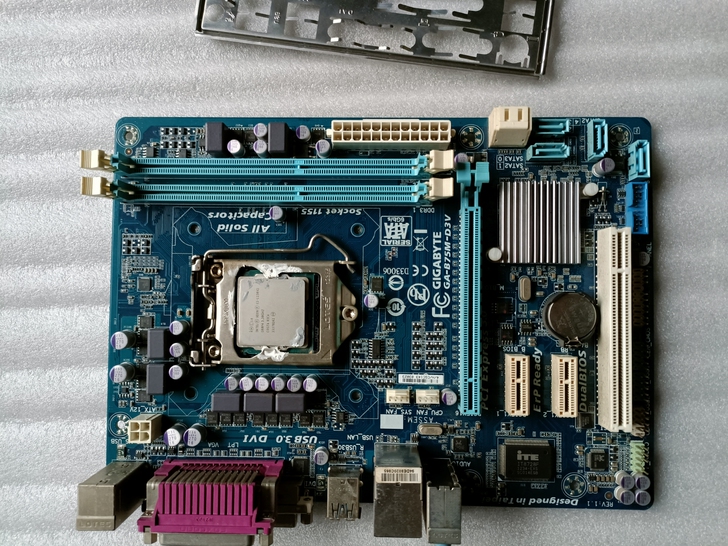 技嘉B75主板e3-1230v2 cpu，...