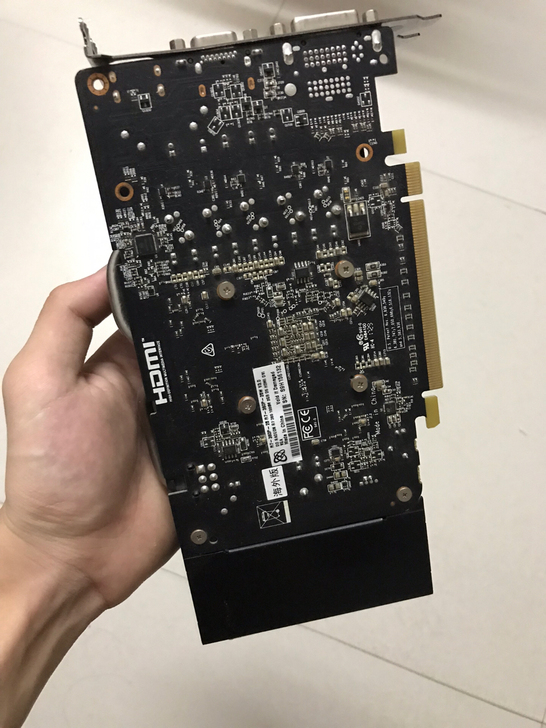 电脑显卡,成色很新。R7360p2g海外版...