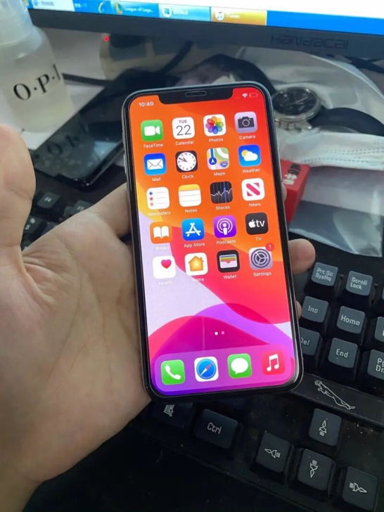 帮朋友转卖的iPhone X,国行64G,...