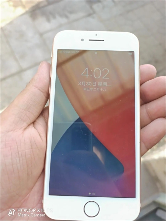 【二手9成新】Apple iPhone 8...
