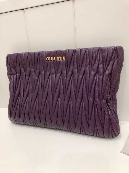 miumiu女款手拿包 南京德基广场购入