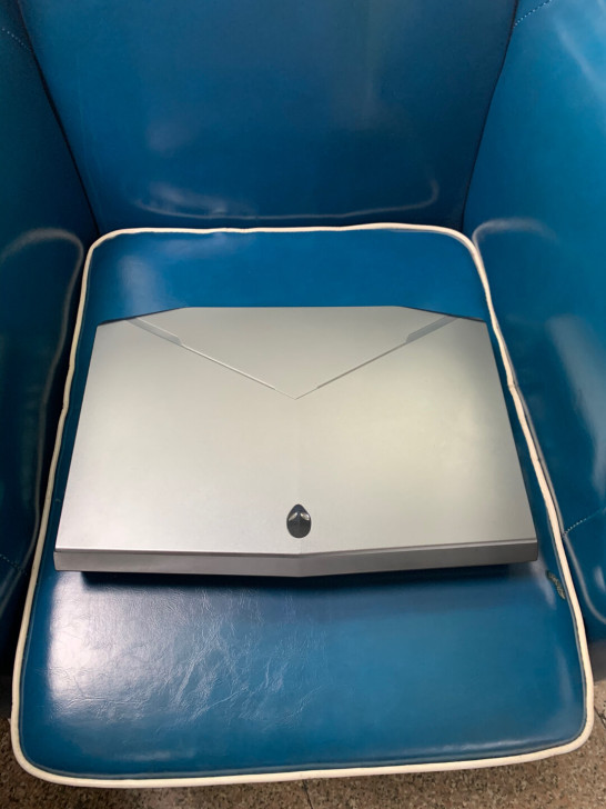 外星人Alienware 17 游戏本笔记...