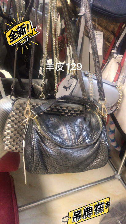 头层牛皮单肩斜挎手提包女包。夏季小包 撤柜...