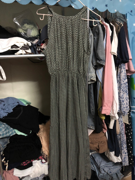 海滩韩版连衣裙 很显瘦，料子很好很舒服 实...