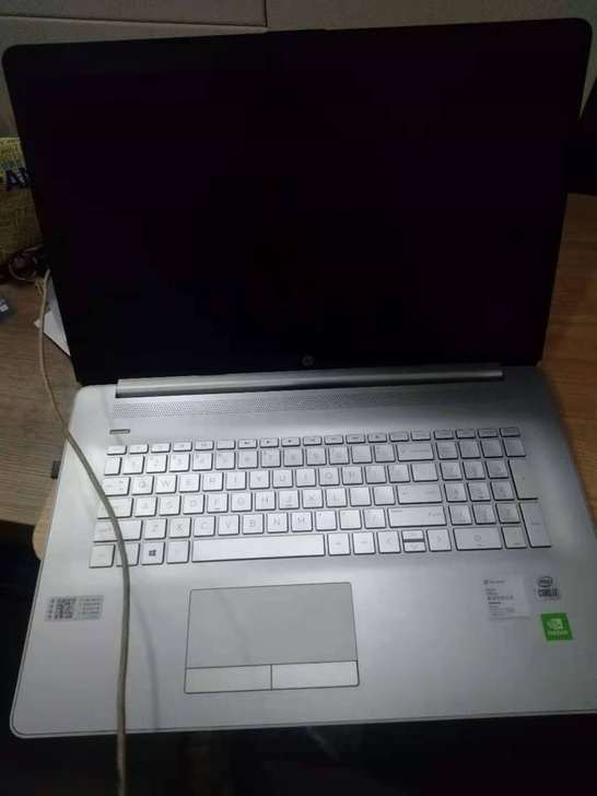 九点九成新的惠普笔记本，开机不超二十次，ⅰ...