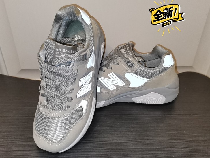 NB(运动鞋new)跑步鞋,绝对新品。不是...