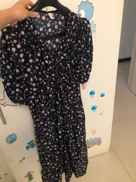 碎花裙、购于实体店!入手价格199春天去深...