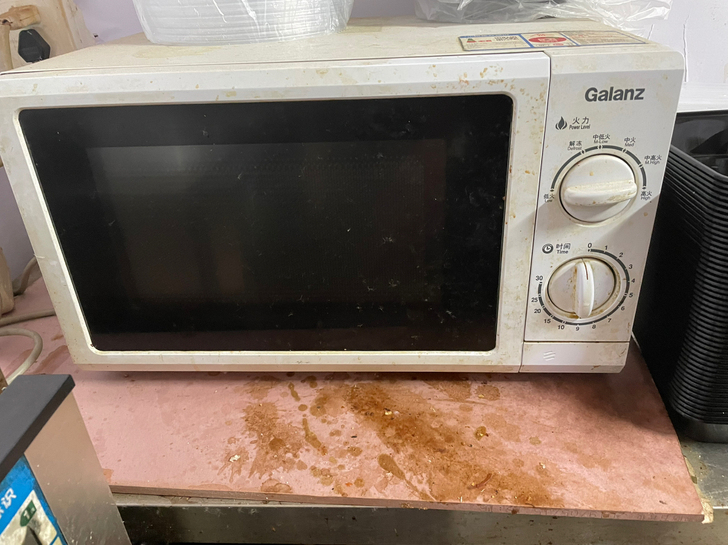 微波炉,一共三个,100一个