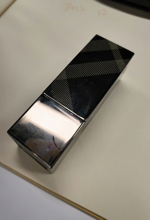 Burberry巴宝莉格纹唇膏