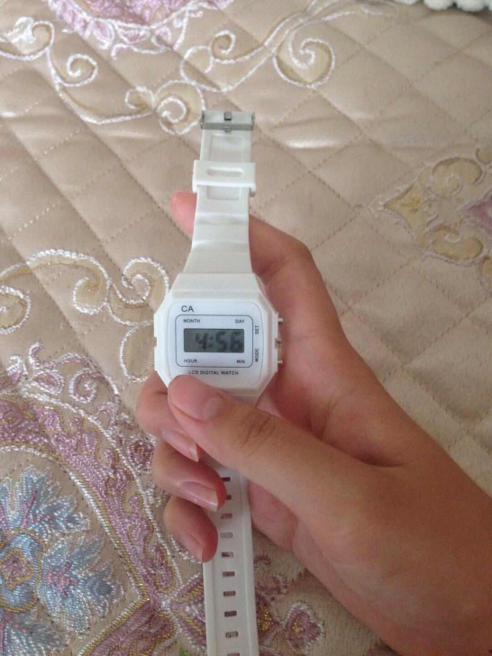 纯白色手表女式，简约少女电子表，可以送给女...
