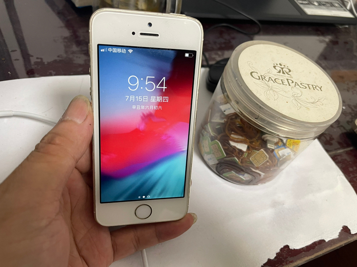 苹果iphone 5s手机,双4g网络,内...