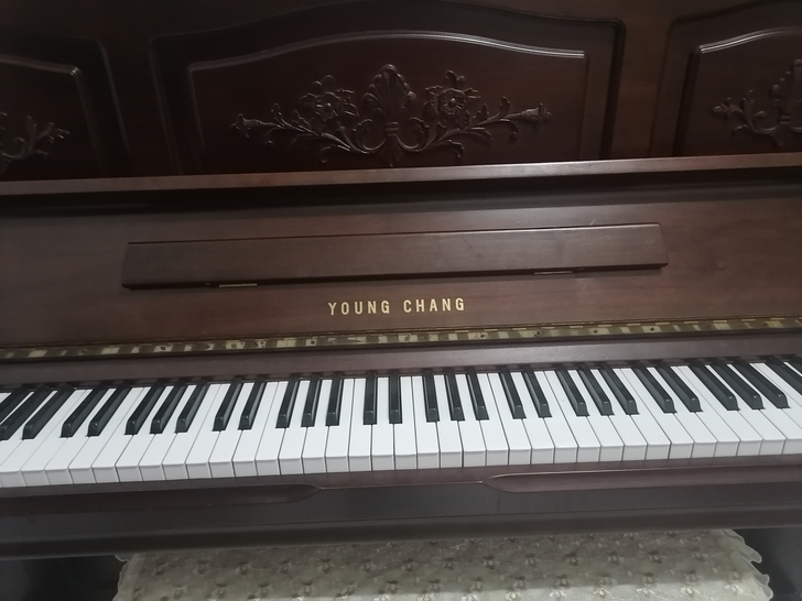 英昌U121钢琴，因小孩回老家了，现闲置在...