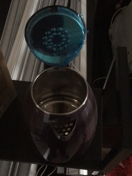 全新电热水壶 含底座 品牌库存 30元包邮