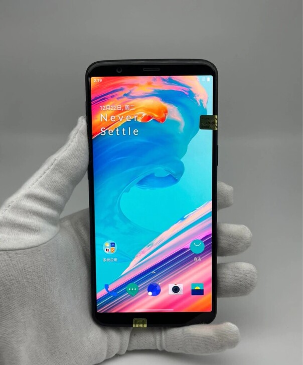 一加5T 8+128全网通 全好 正常使用...