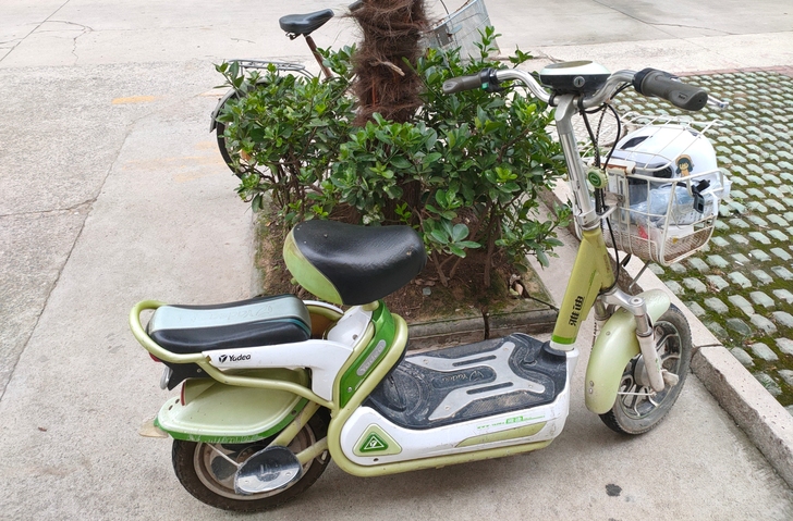 雅迪电动车