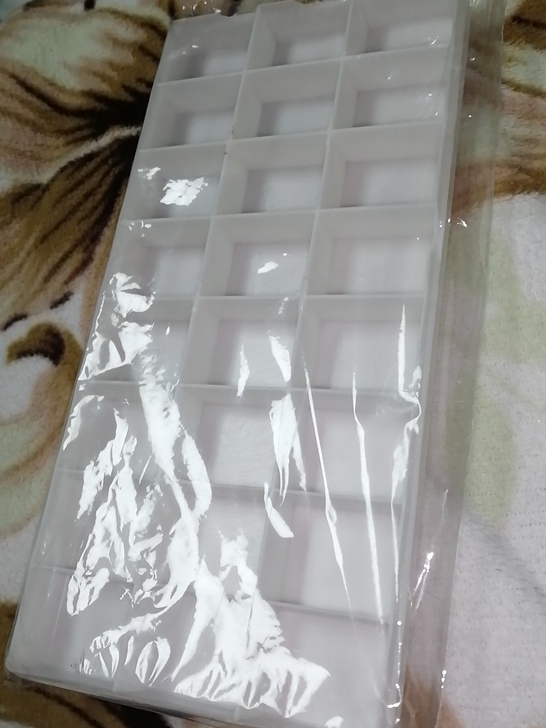 出24格调色盘