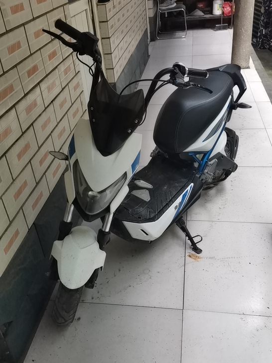 雅迪极光2.0电动车闲置转让