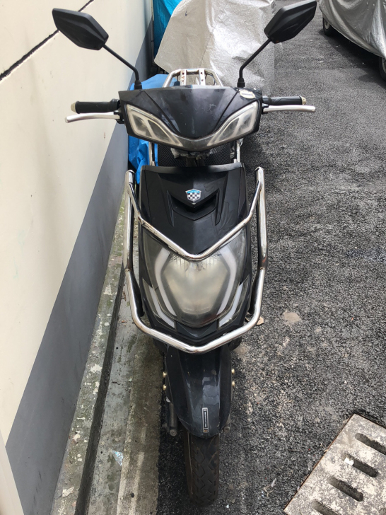 绿源电动车(72伏45安)