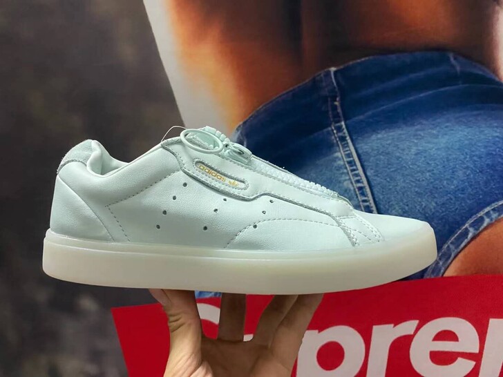 阿迪Adidas全皮真皮白色拉链板鞋，39...