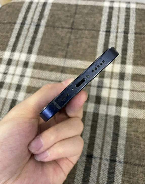 iPhone 12    苹果12 黑色1...