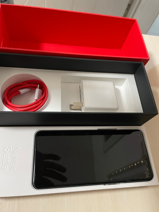 一加9 pro 12+256骁龙888,备...