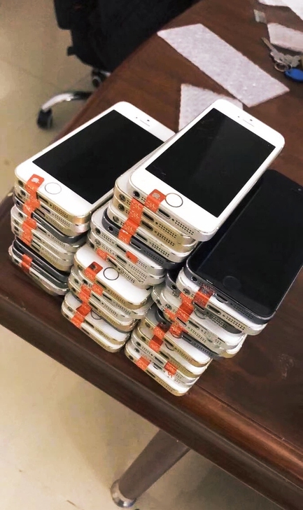 插卡可以电话5S批发